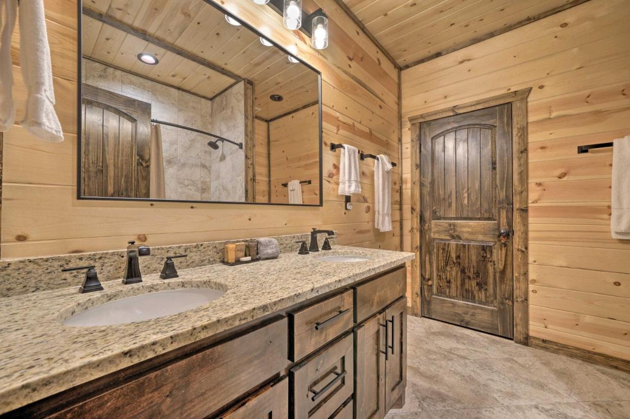 Broken Bow Cabin Deck With Hot Tub And Pool Table! Exterior foto